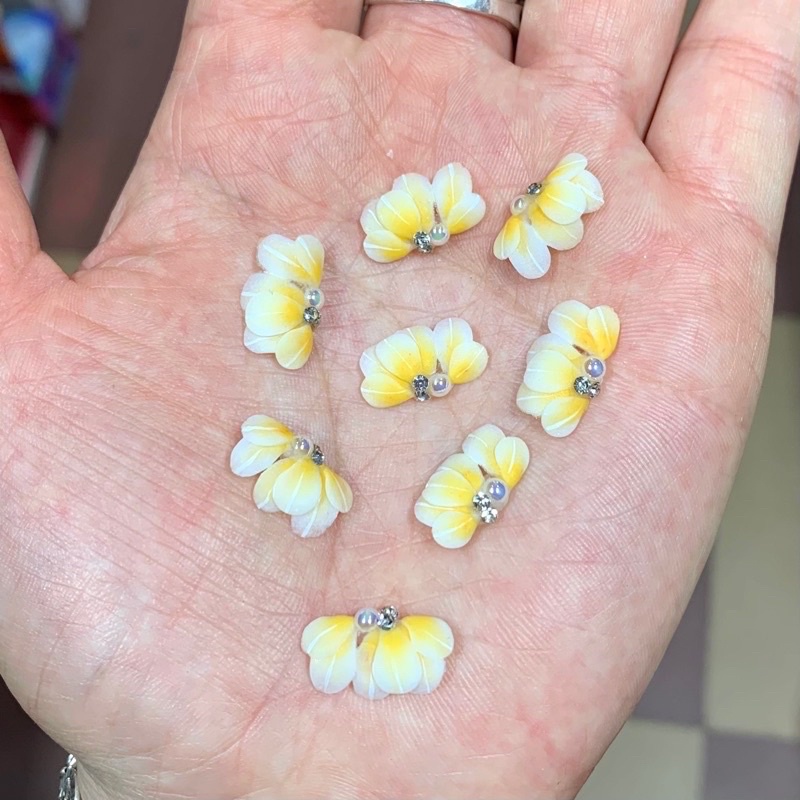 Hoa bột,hoa cúc cánh tròn trang trí móng tay