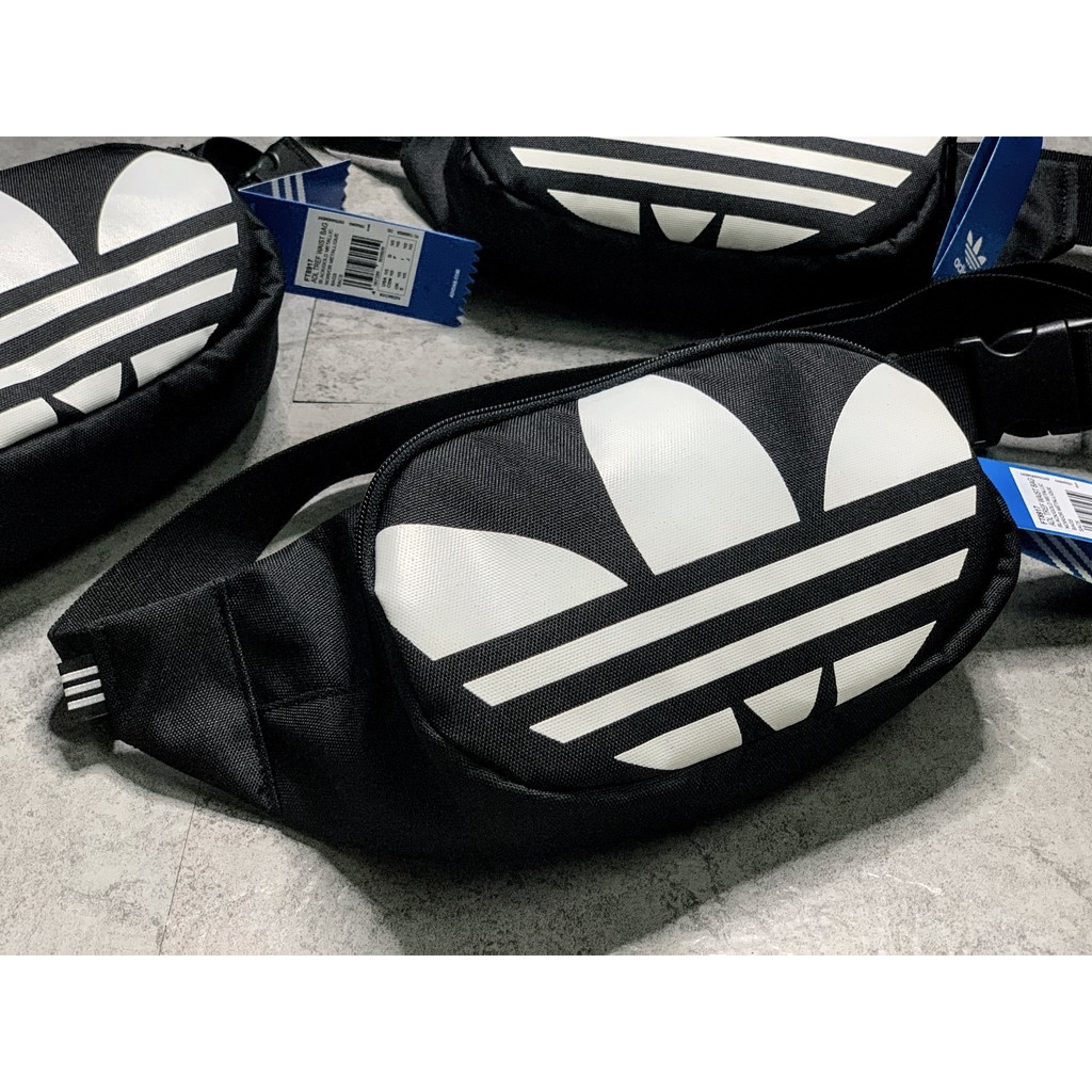 Túi Đeo Chéo Thời Trang Metallic White FT8917 (logo trắng)