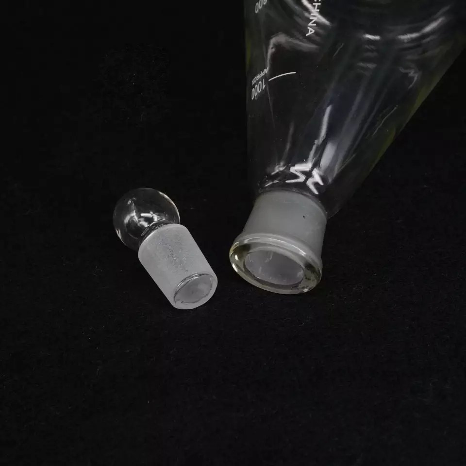 Bình tam giác 100ml nút nhám