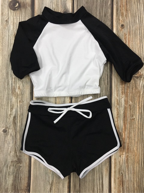 [HCM]Set bơi áo croptop đen ngắn tay