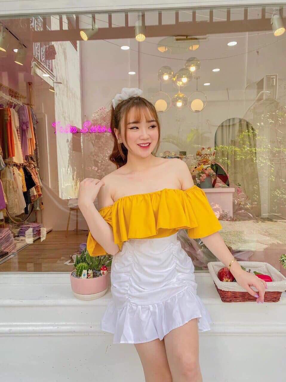 [HCM]Set áo bẹt vai chân váy dúng (Ảnh thật shop chụp)