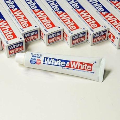 Kem Đánh Răng WHITE & WHITE LION 150g - Nhật Bản