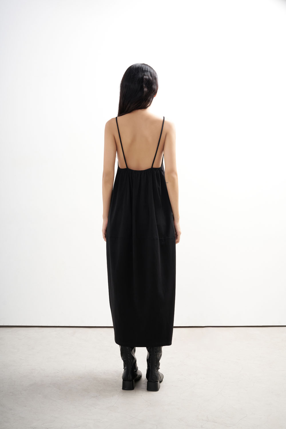 DOTTIE - Đầm dây midi cổ tim - D0518
