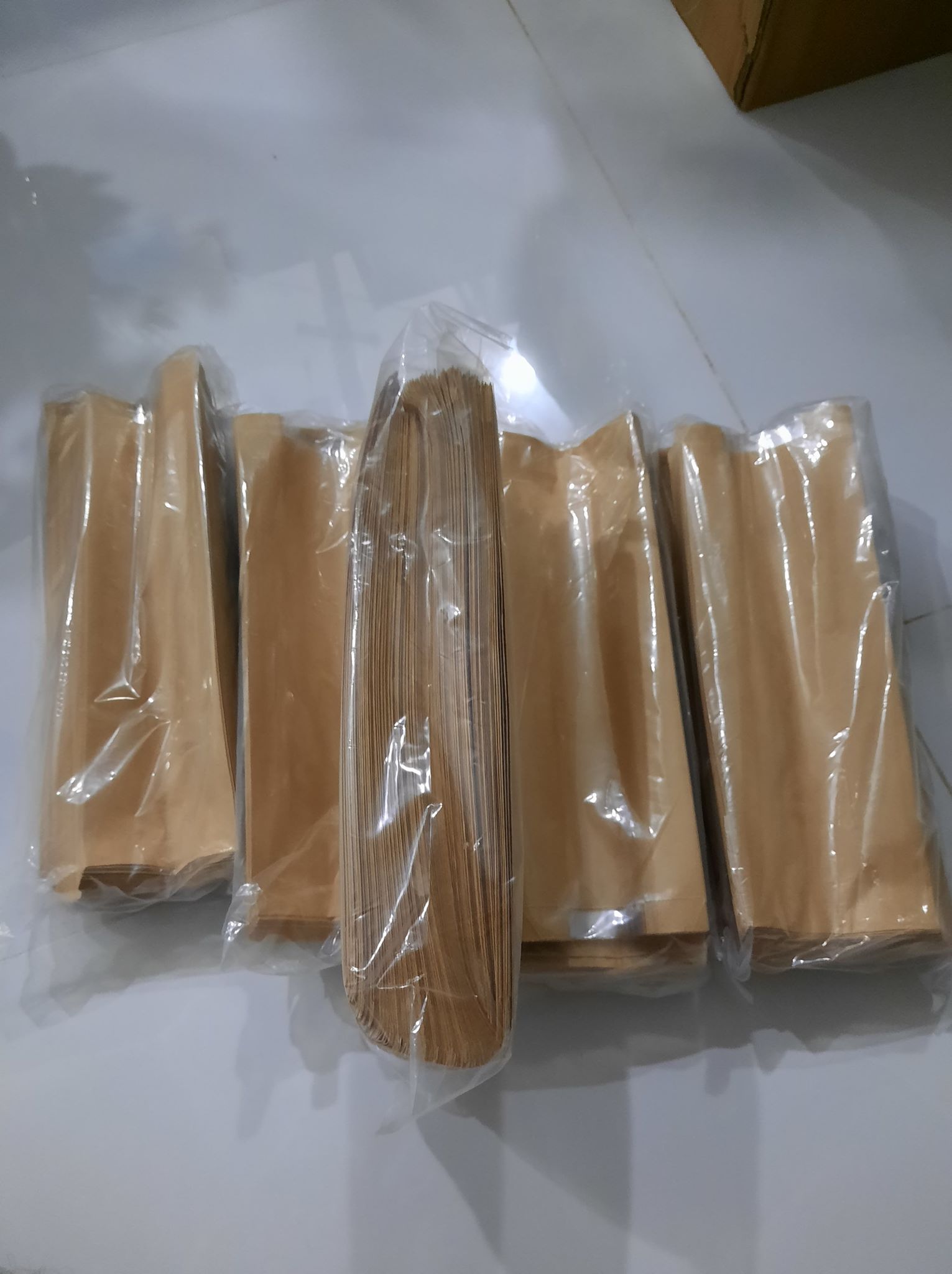 100 túi giấy đựng bánh mì có cửa sổ giữa