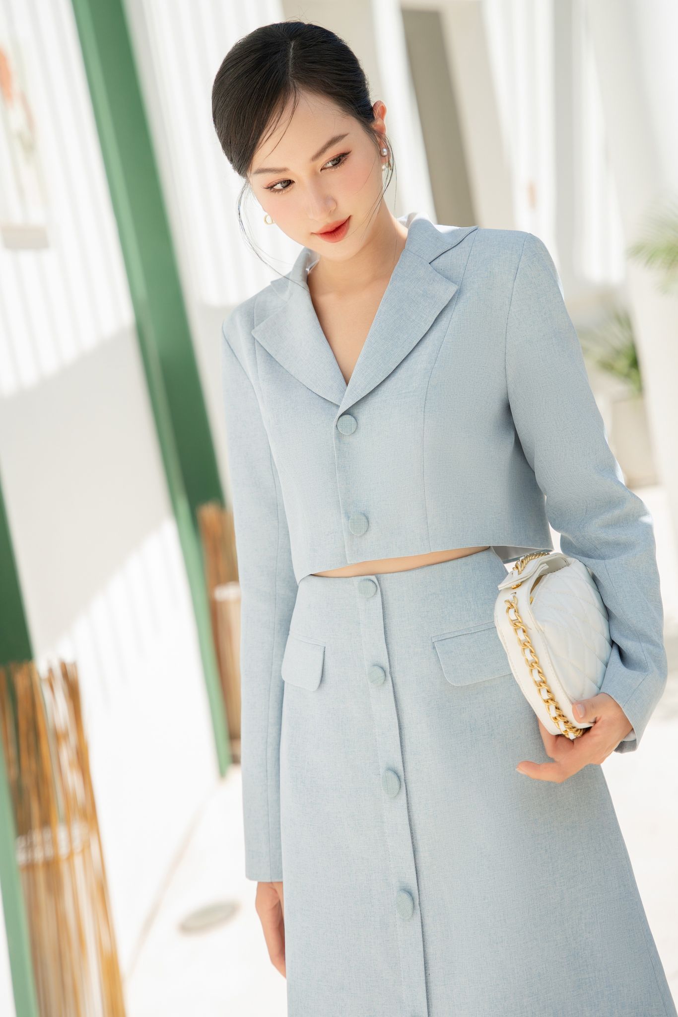 Voucher siêu sale 15% OLV - Áo Zenia Cropped Blazer
