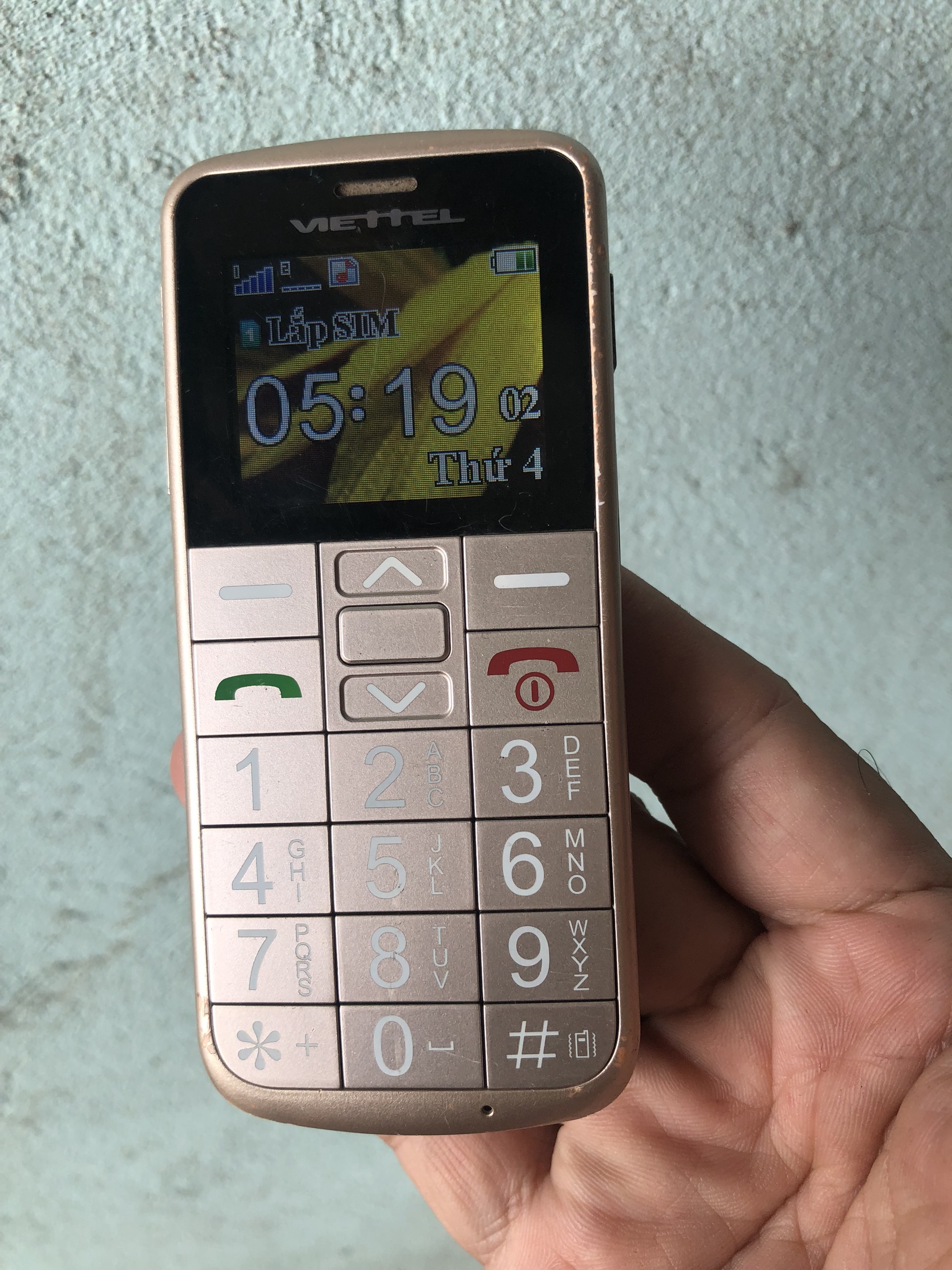 Điện thoại VIETTEL V6216