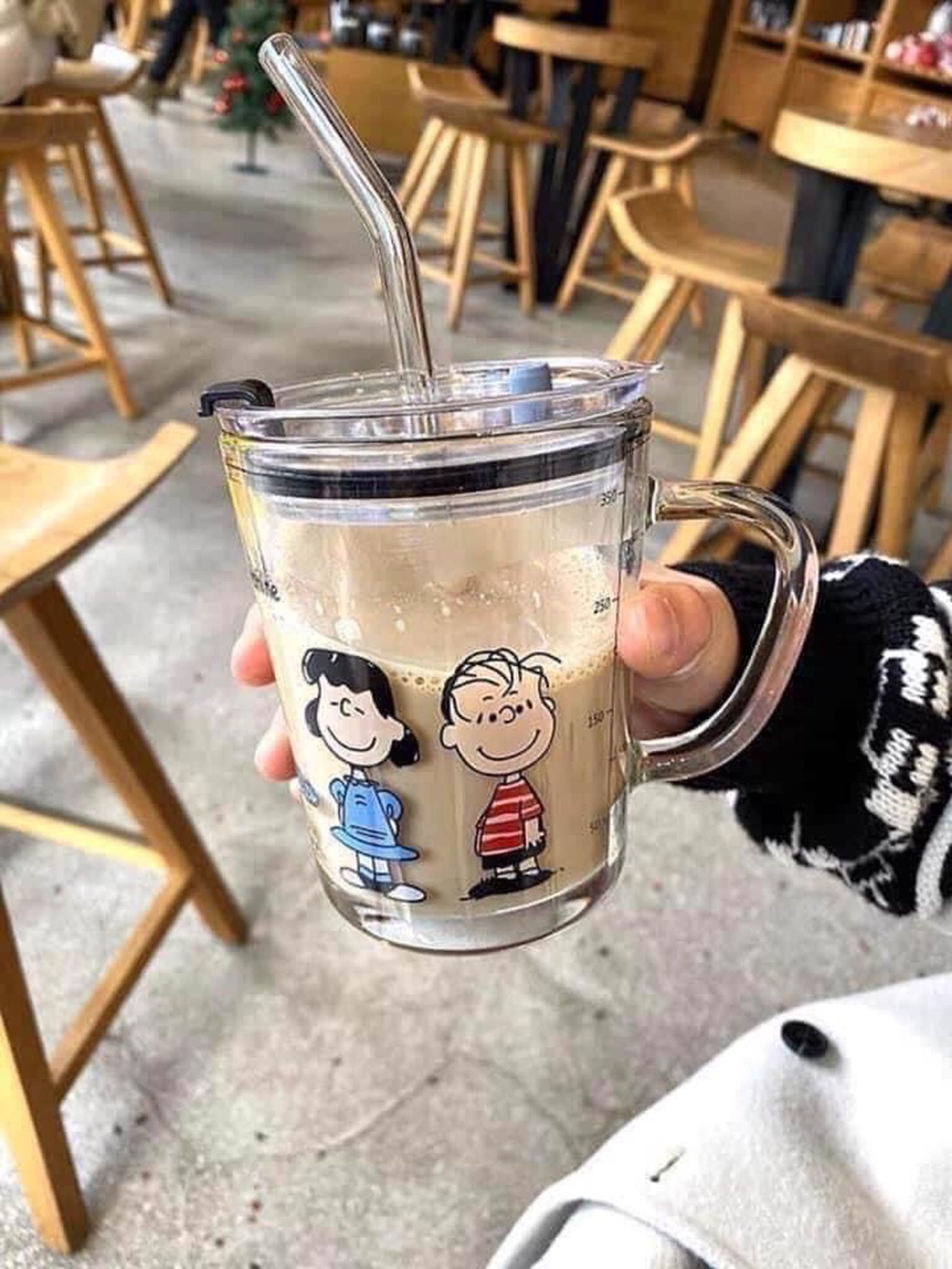 CỐC THUỶ TINH CHIA VẠCH ML CÓ NẮP CHỐNG ĐỔ