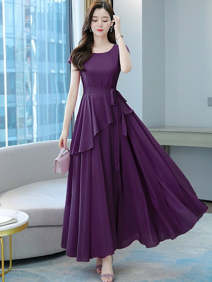 Long Stuffed Dress with Ruffled Hem and Tie-Waist