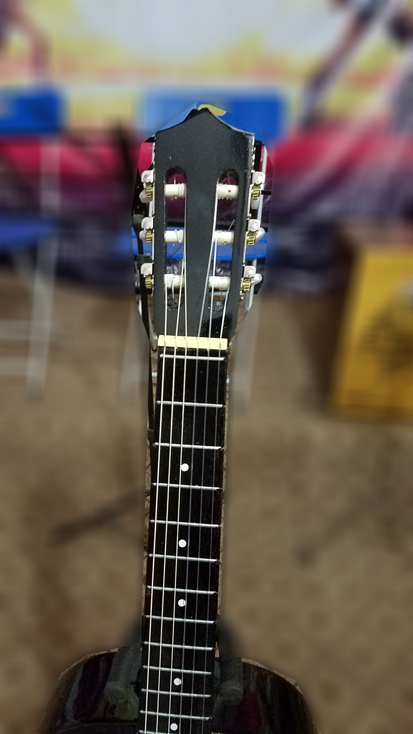 Đàn guitar classic giá rẻ, đàn ghi ta phổ thông