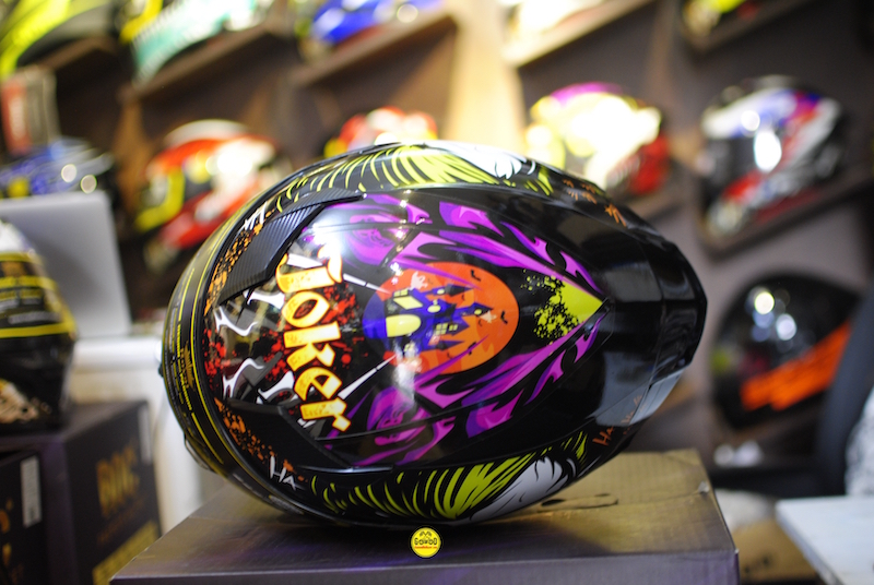 Mũ bảo hiểm fullface Royal M138 tem Joker