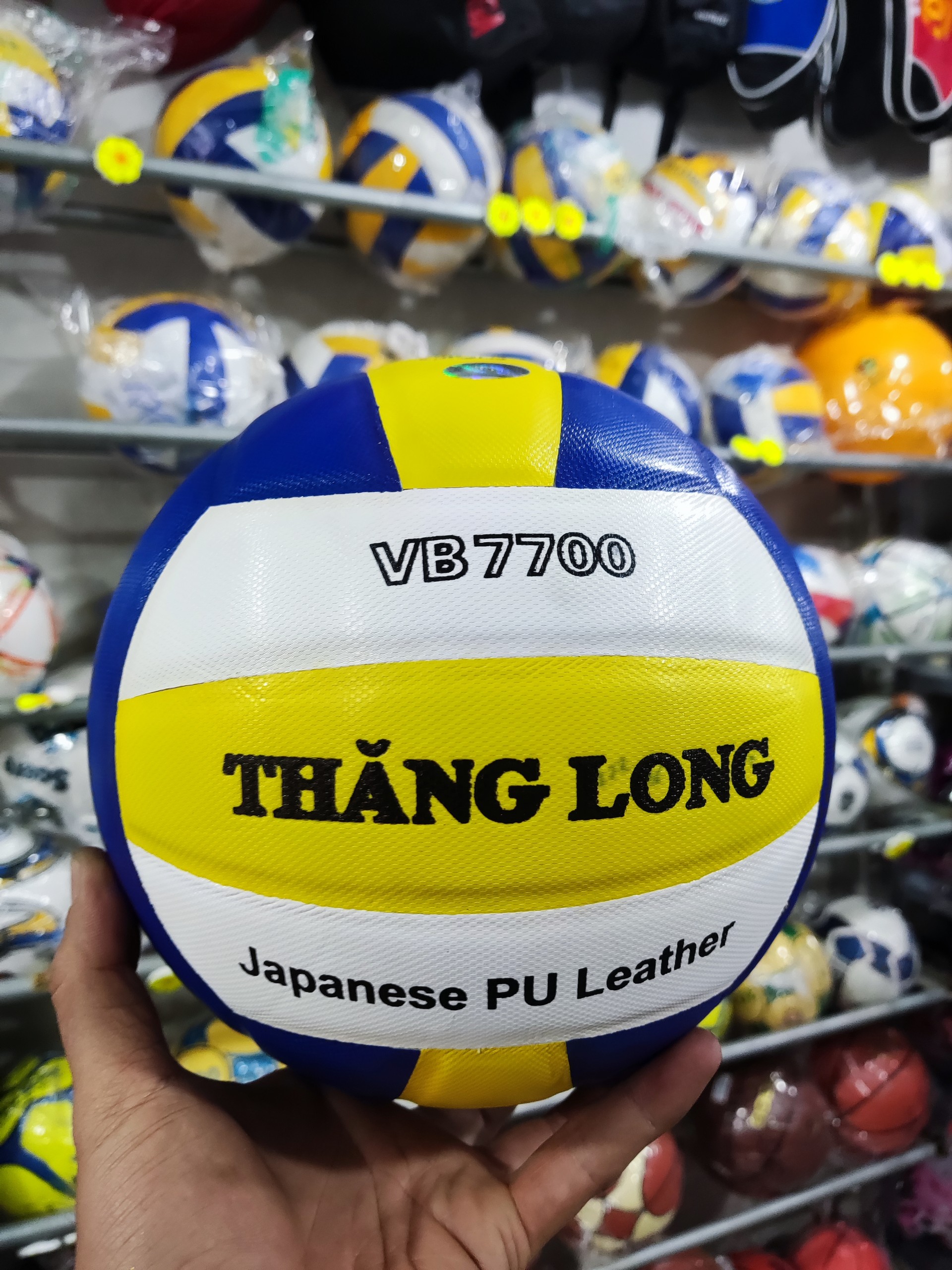 Banh bóng chuyền THĂNG LONG VB 7700 - VB 7400 da PU chất lượng cao