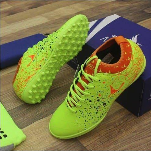 GIAỲ ĐÁ BANH SÂN CỎ NHÂN TẠO MIRA