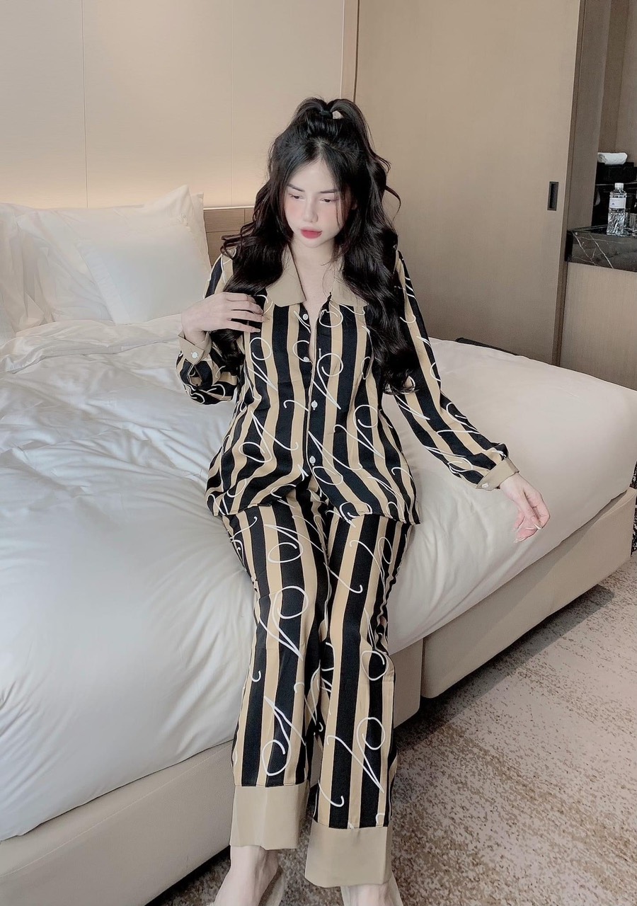 Bộ pijama tay dài quần dài cổ sen