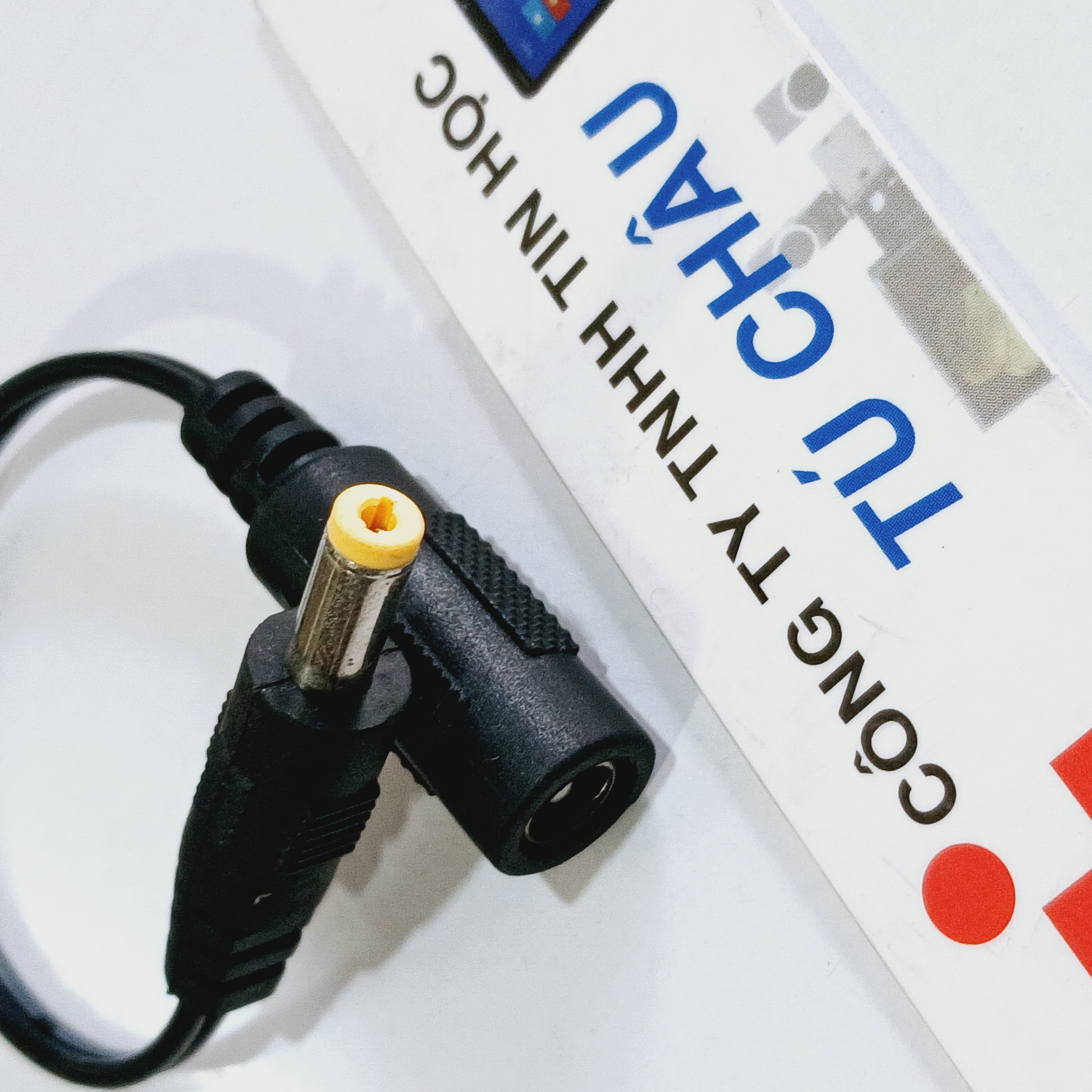 Cáp nguồn DC ra đầu