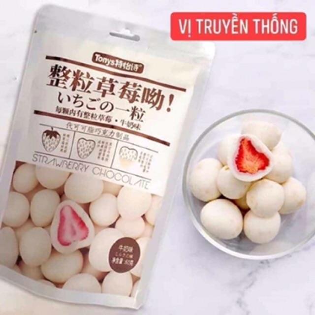 Kẹo Socola bọc dâu tây 1 gói 60g