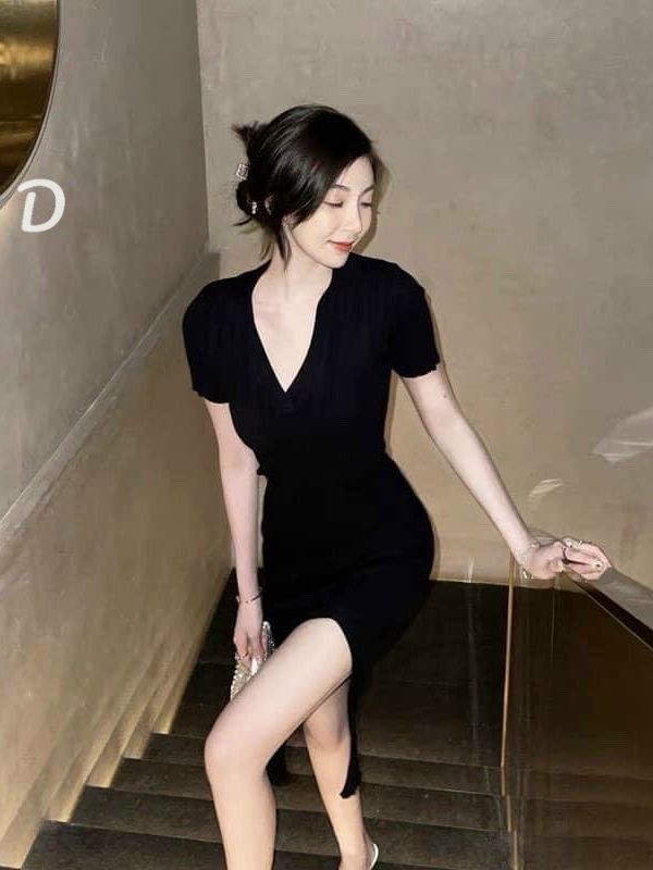ĐẦM ÔM BODY XẺ TÀ DÀI QUYẾN RŨ CỰC HOT