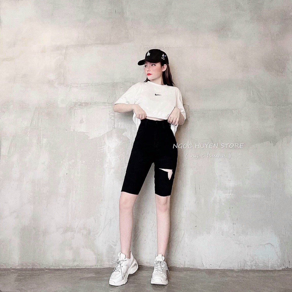 Quần Jeans Ngố Rách Đùi Q046