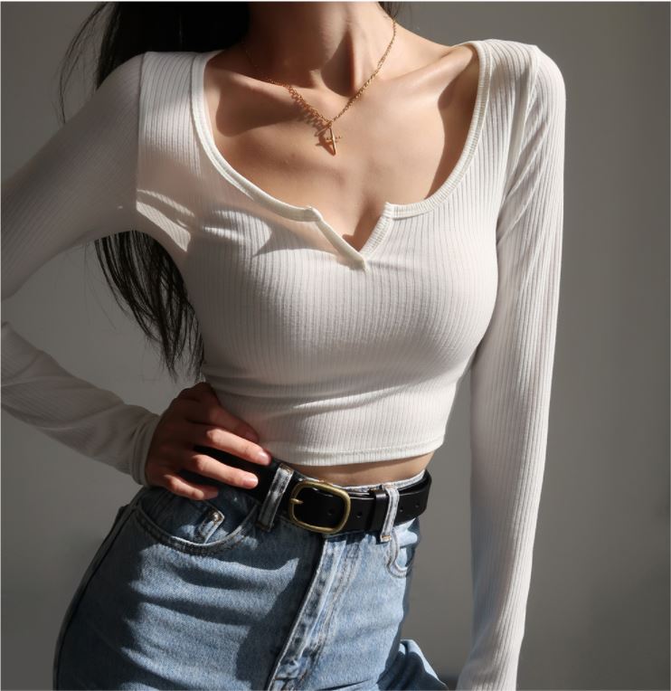 Áo thun nữ cổ hình chữ V