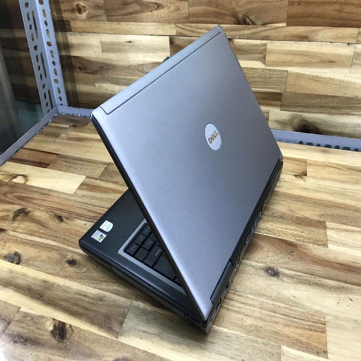 Laptop DELL D630 - CPU T7300 - LCD 14 inch