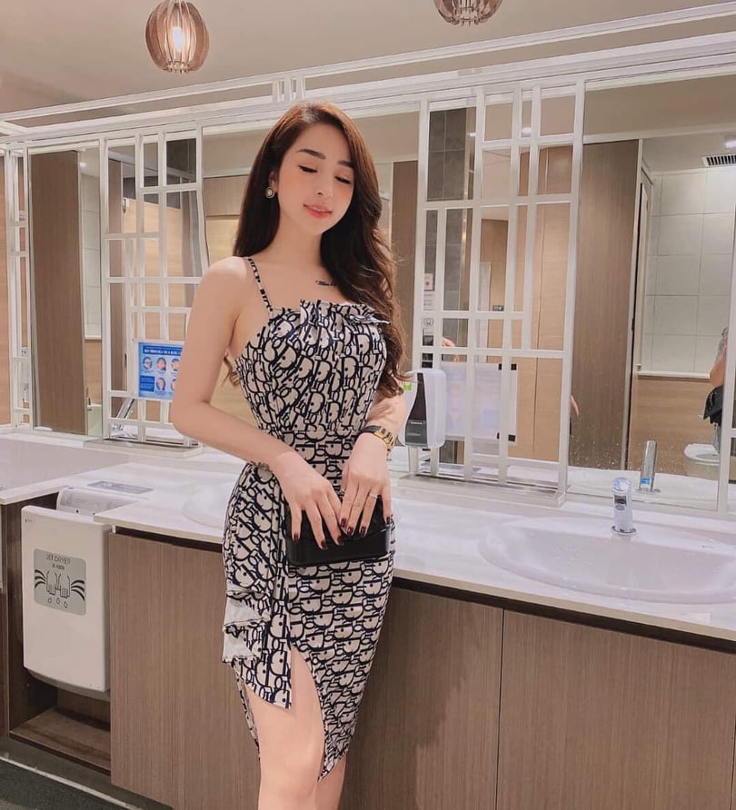 ĐẦM ÔM 2 DÂY XẾP LY BÈO THỜI TRANG ( CÓ MÚT NGƯC )