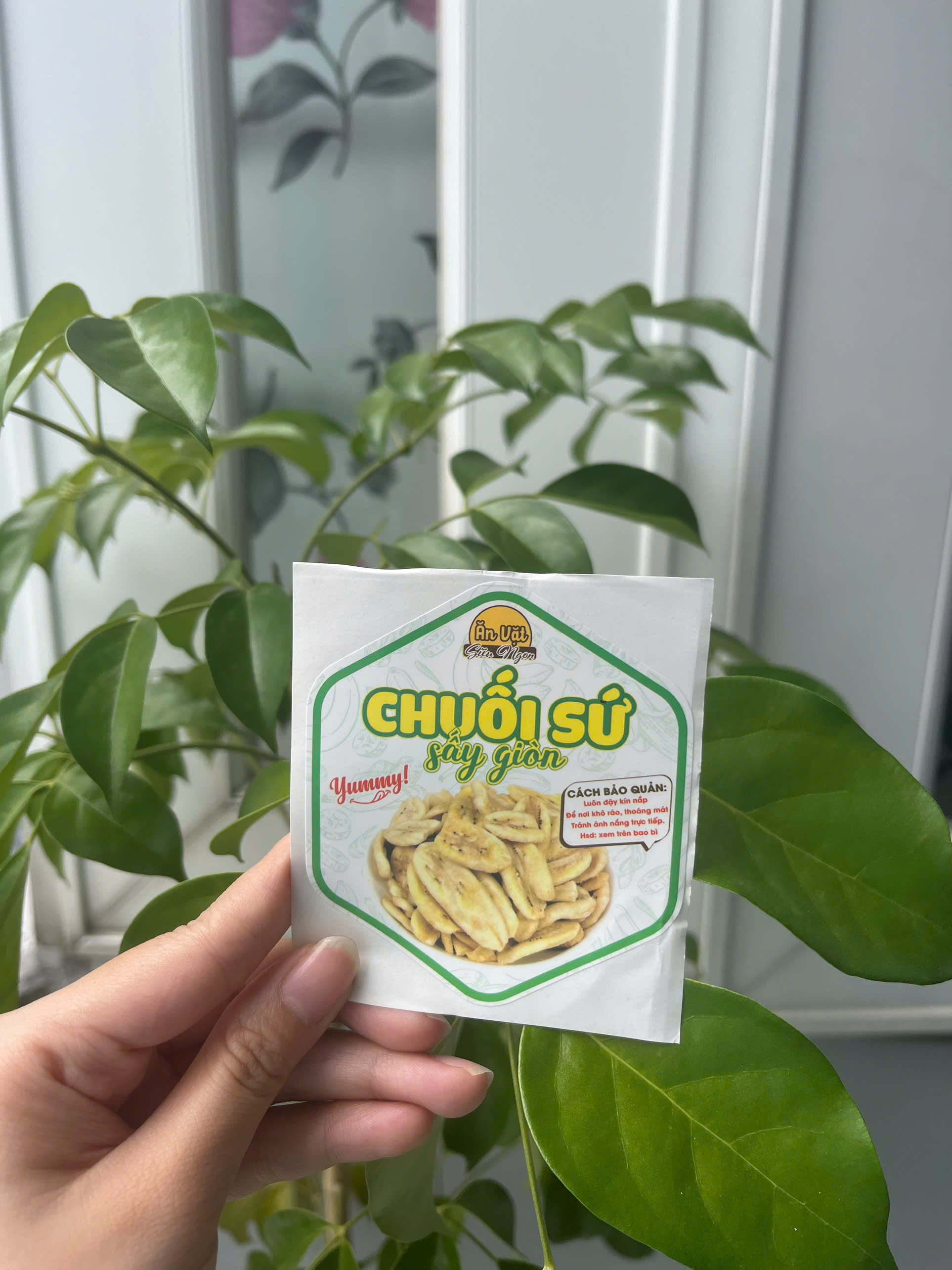 55 tem dán "Chuối sứ sấy giòn" - Lục giác 7x8cm