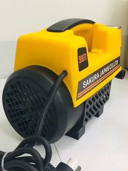 Máy rửa xe SAKURA 2500W lõi đồng dây áp lực 8M