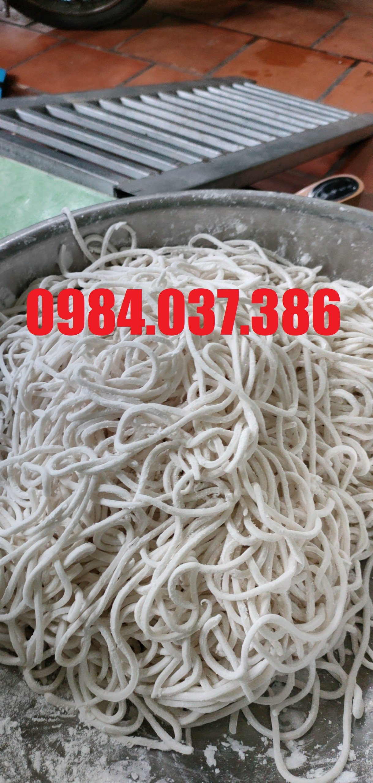 Máy cán bột cắt bột chạy điện FKM200
