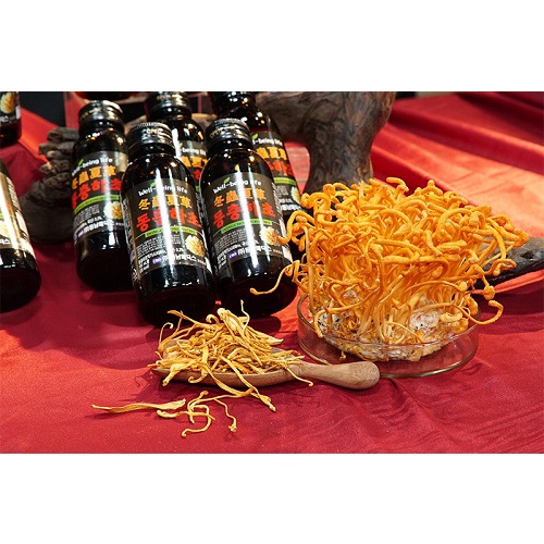 Nước ĐÔNG TRÙNG Hàn Quốc (100ml/Chai) X Hộp 10 Chai