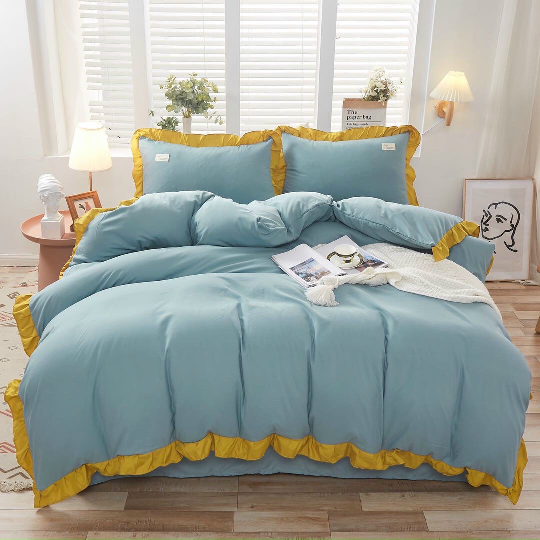 Chăn ga gối nệm viền bèo Emmi Bedding cao cấp, set 4 món gồm 1 vỏ chăn, 1 ga trải giường, 2 vỏ gối nằm, chất liệu cotton tici mềm mại, thấm hút tốt, bền đẹp, phong cách hiện đại trẻ trung