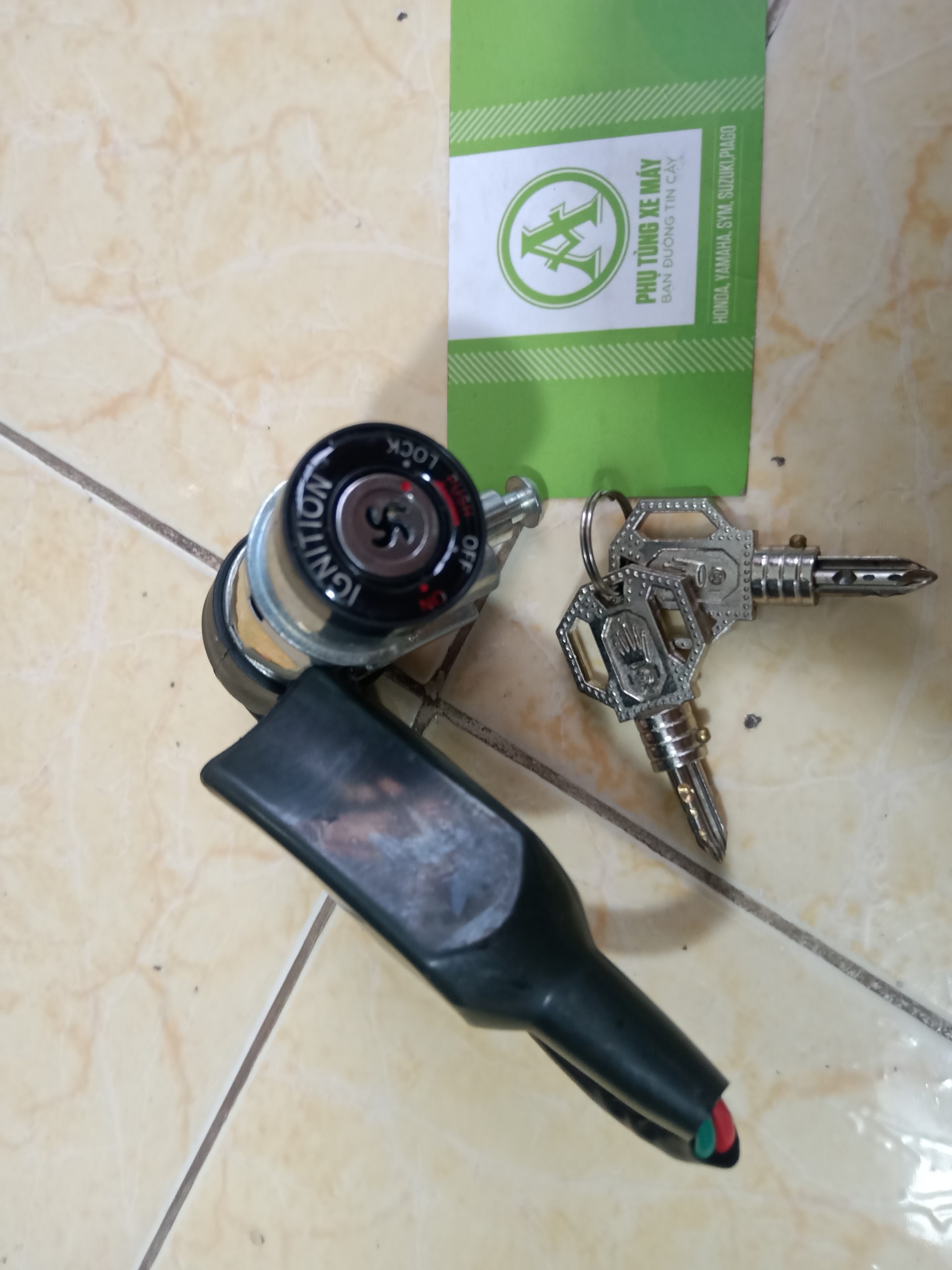 Khoá Xe Wave,Dream 4 cạnh