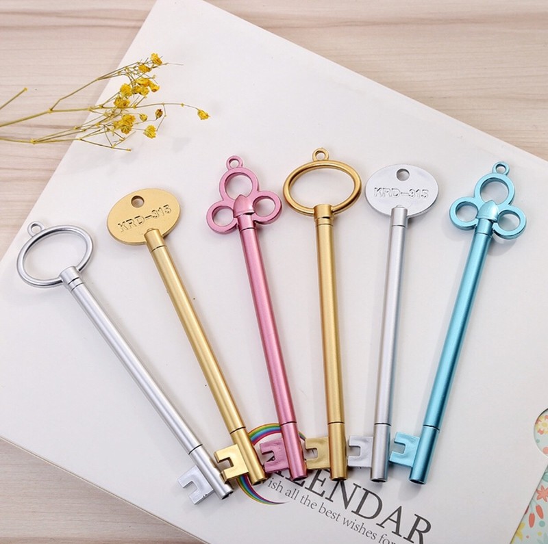 Bút bi hình chìa khoá dễ thương - d192