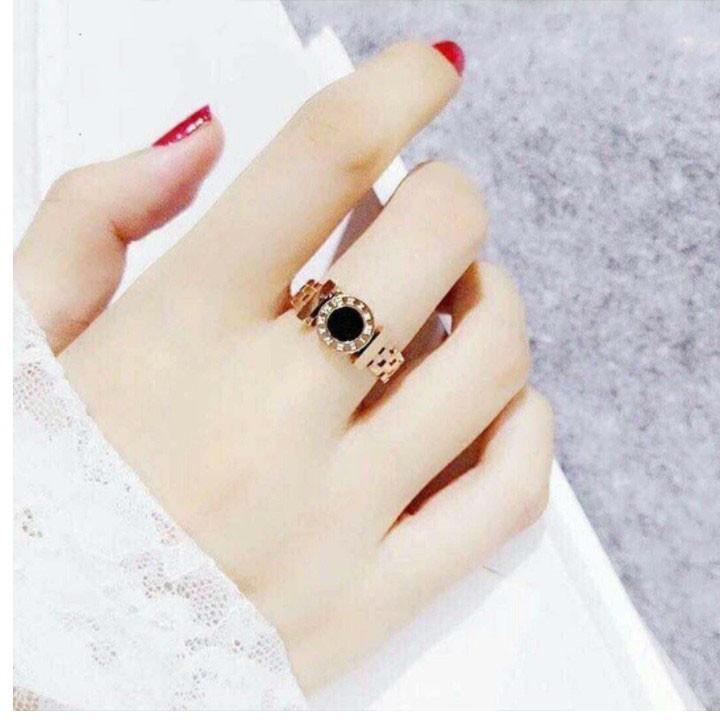 Nhẫn Nữ Mặt TrònTitan Không Đen TT 1275