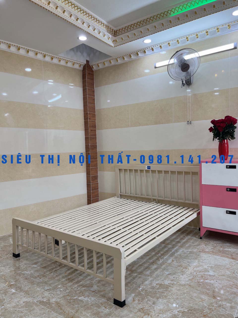 Giường sắt mẫu mỹ nghệ 01 màu kem kích thước ngang 1m6 x dài 2m - Siêu Thị Nội Thất