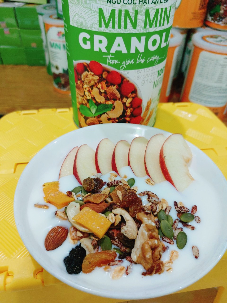 Ngũ cốc ăn liền Granola ăn kiêng