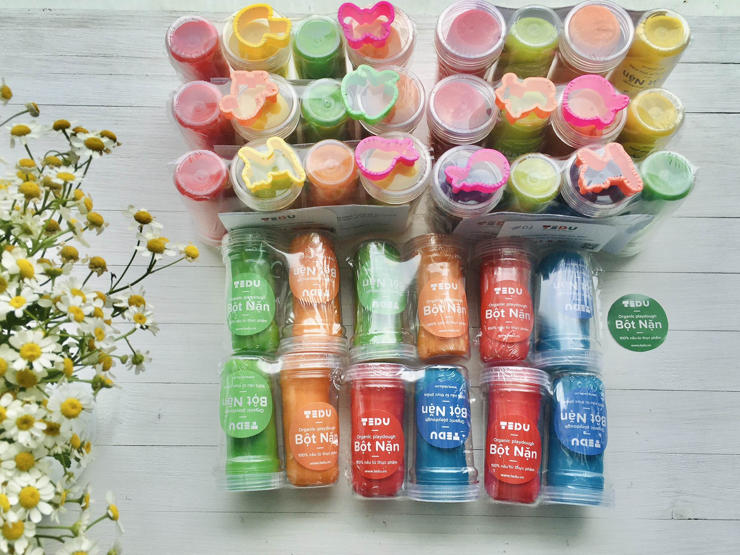 ĐẤT NẶN BỘT NẶN AN TOÀN TEDU hộp 140gr MÀU ĐỎ