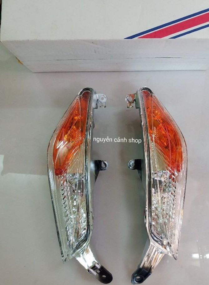 đèn xi nhan exciter 135 oppi 1 cặp