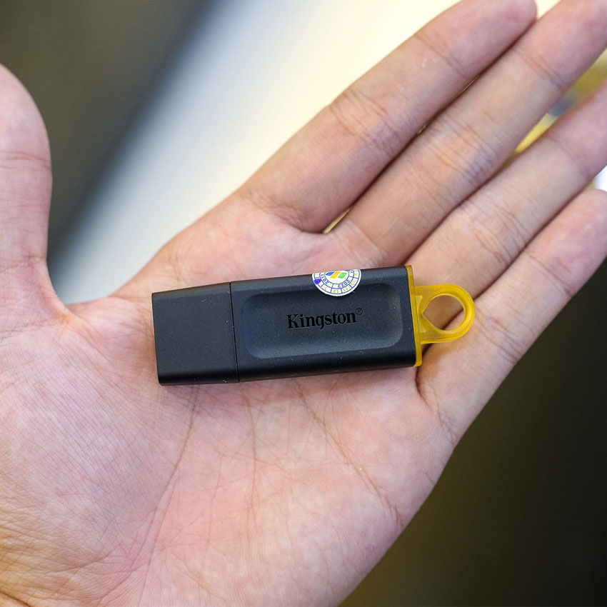 USB KingSton 32gb Datatraveler Exodia