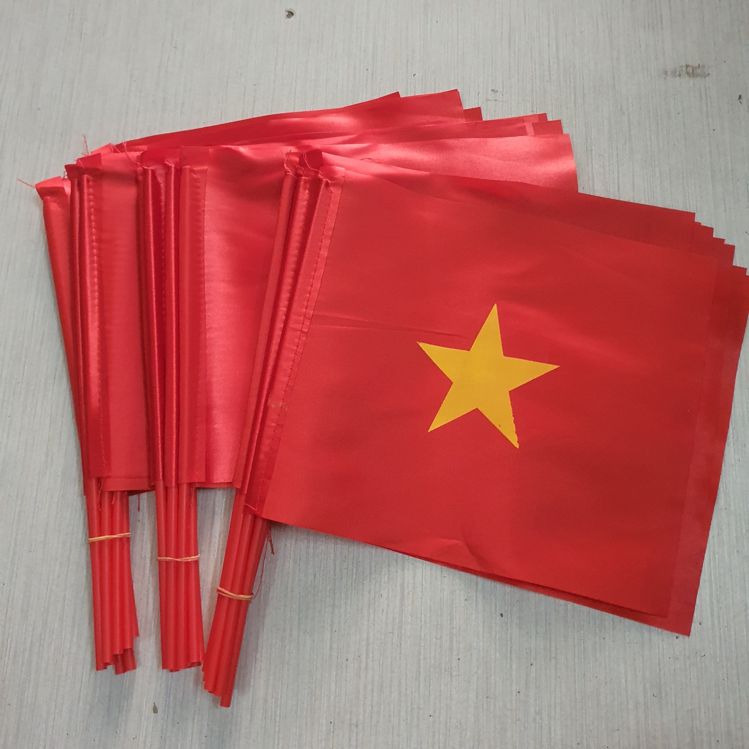 cOMBO 10 CÁI Cờ TỔ QUỐC CẦM TAY, cờ vẫy cầm tay