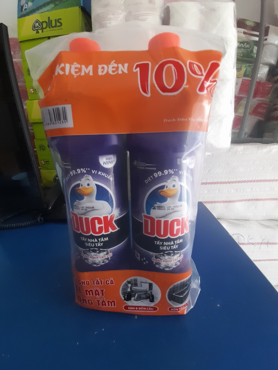 Nước Tẩy Rửa Bồn Cầu Duck 900ml