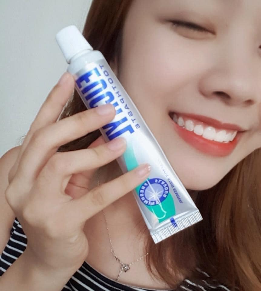 Kem Đánh Trắng Răng Eucryl Toothpaste (62g)