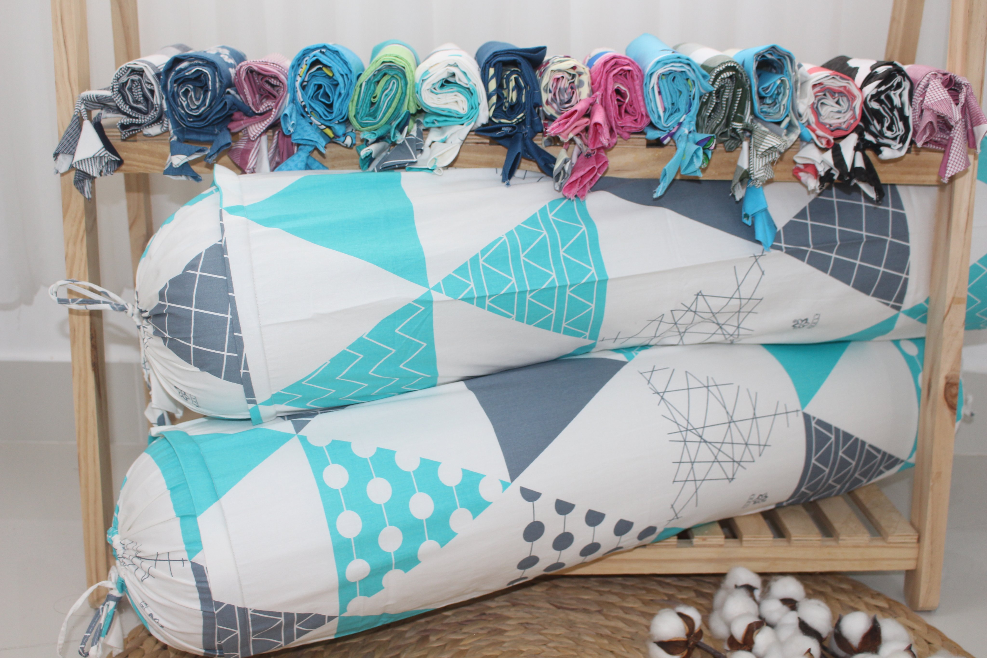 Vỏ Gối Ôm Cotton [MẪU NGẪU NHIÊN, KHÔNG CHỌN MẪU]