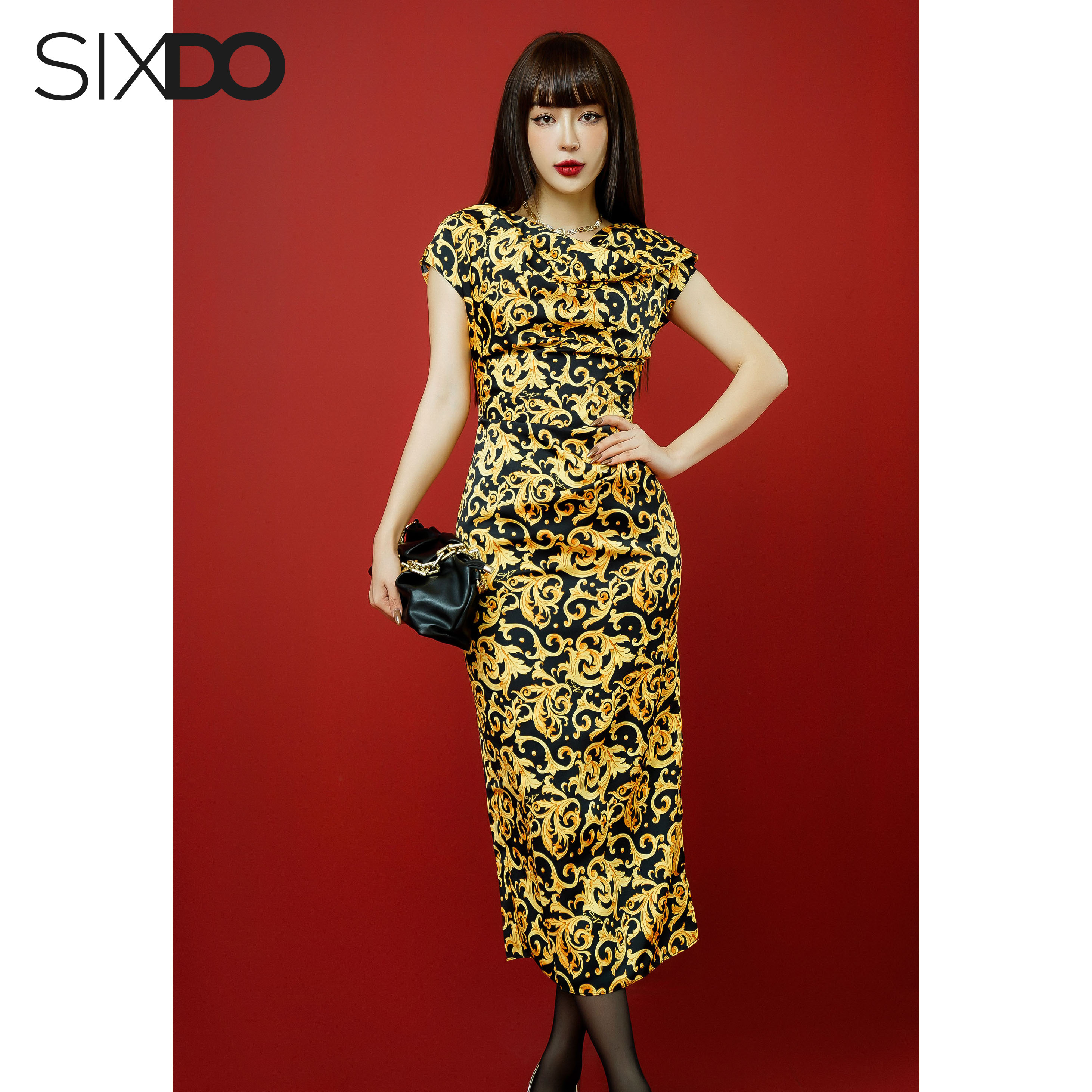 Đầm lụa cổ thuyền họa tiết baroque SIXDO (Black Baroque Print Boatneck Midi Silk Dress)