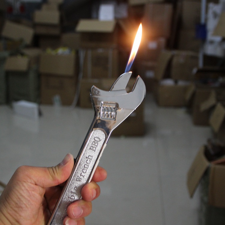 Bật lửa cái cờ lê hàng top.9