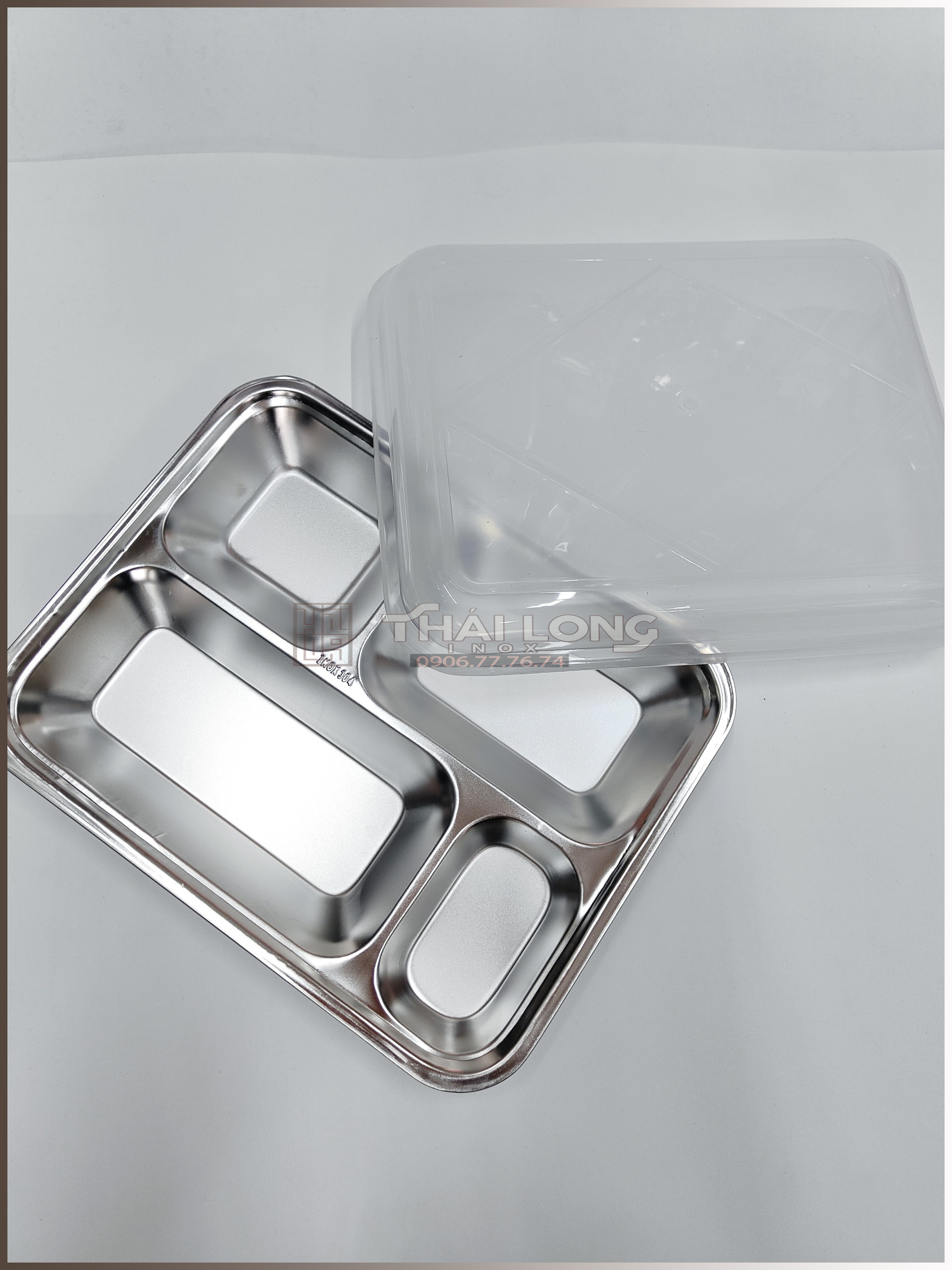 Khay cơm inox 4 ngăn nhỏ