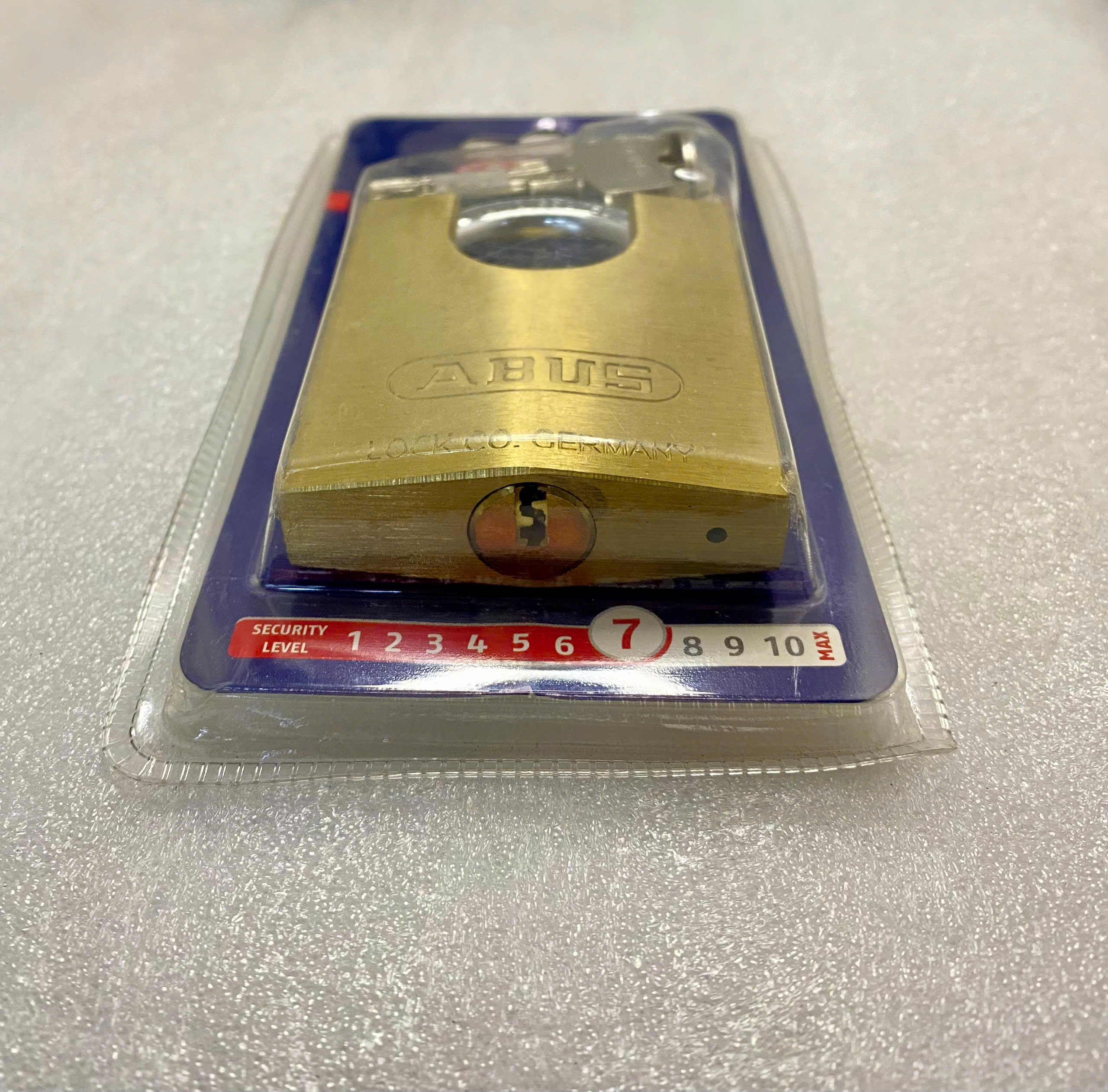[HCM]ABUS 75CS/60 KHOÁ THAU BẤM ABUS 75CS/60 CHỐNG CẮT 60MM 4 CHÌA VI TÍNH CAO CẤP AN TOÀN CHẮC CHẮN