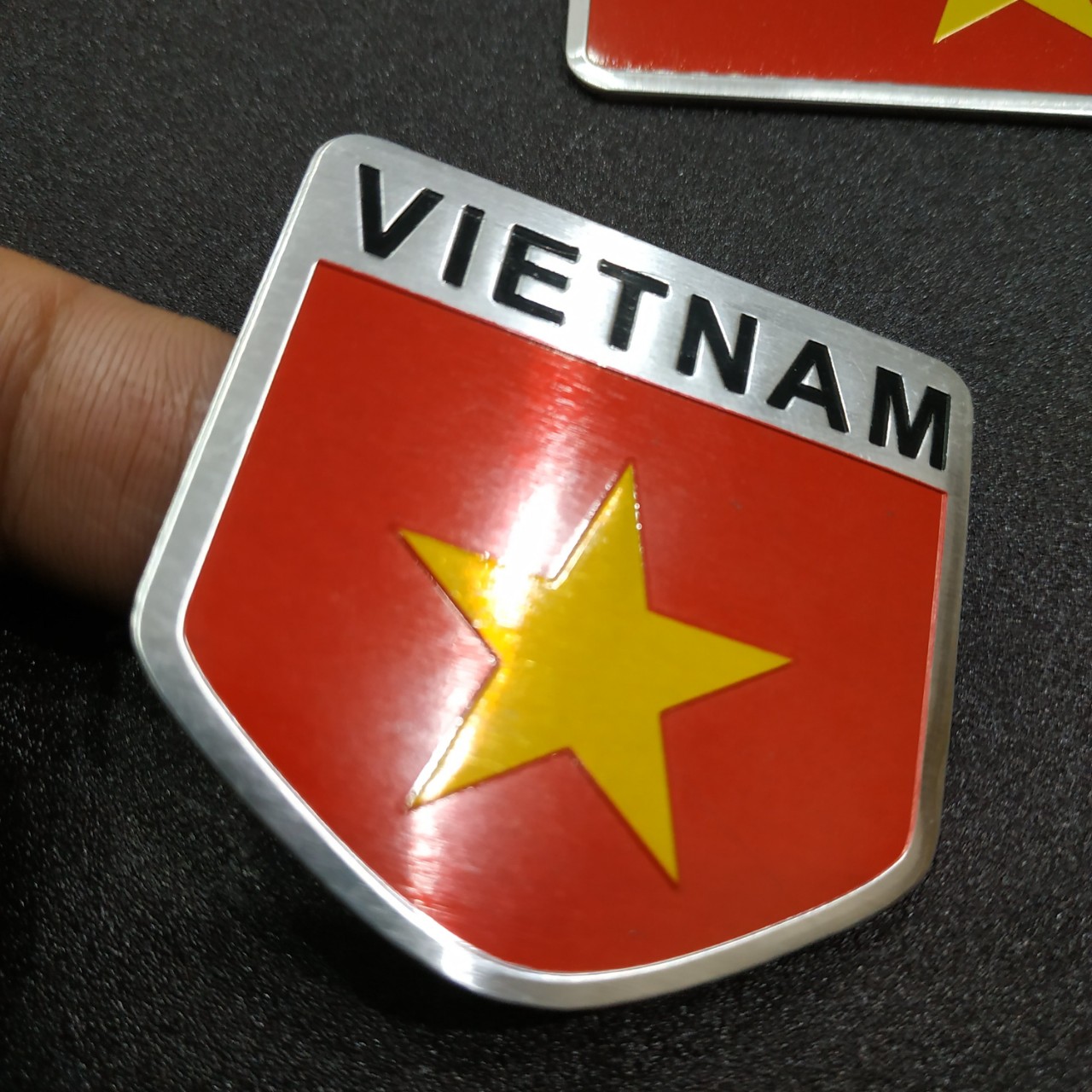 Tem nhôm dán xe Việt Nam siêu chất