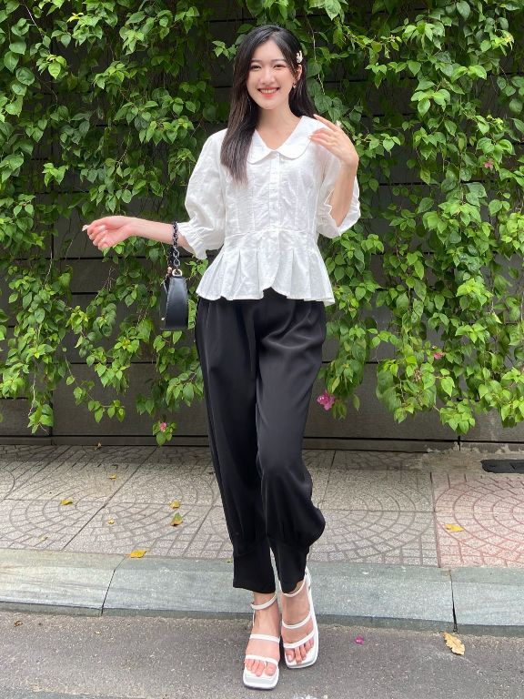Áo kiểu nữ kem - Lovadova 22B05C002