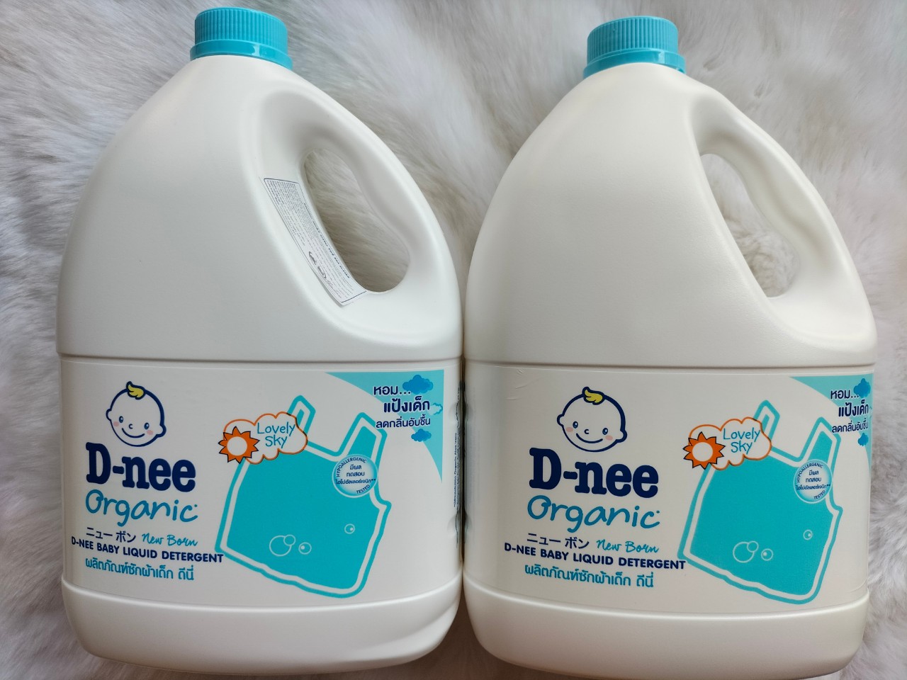 [HCM]Nước giặt Dnee Thái Lan 2800ml Xanh dương