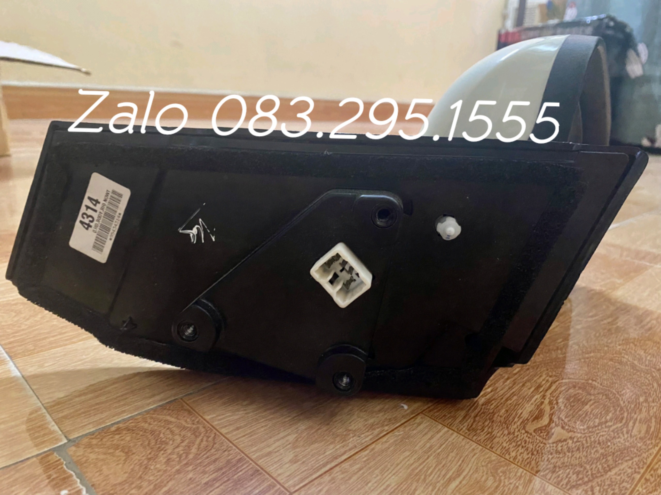 gương Matiz 4 , spark m300 ( gương điện 3 dây , xịn , không gập , không xi nhan  )