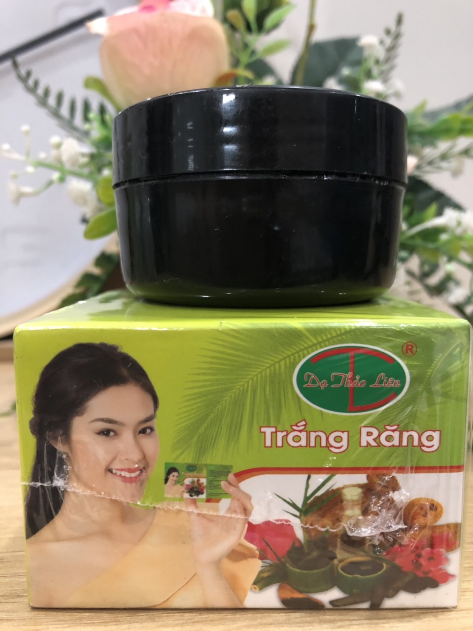 BỘT TRẮNG RĂNG- DẠ THẢO LIÊN